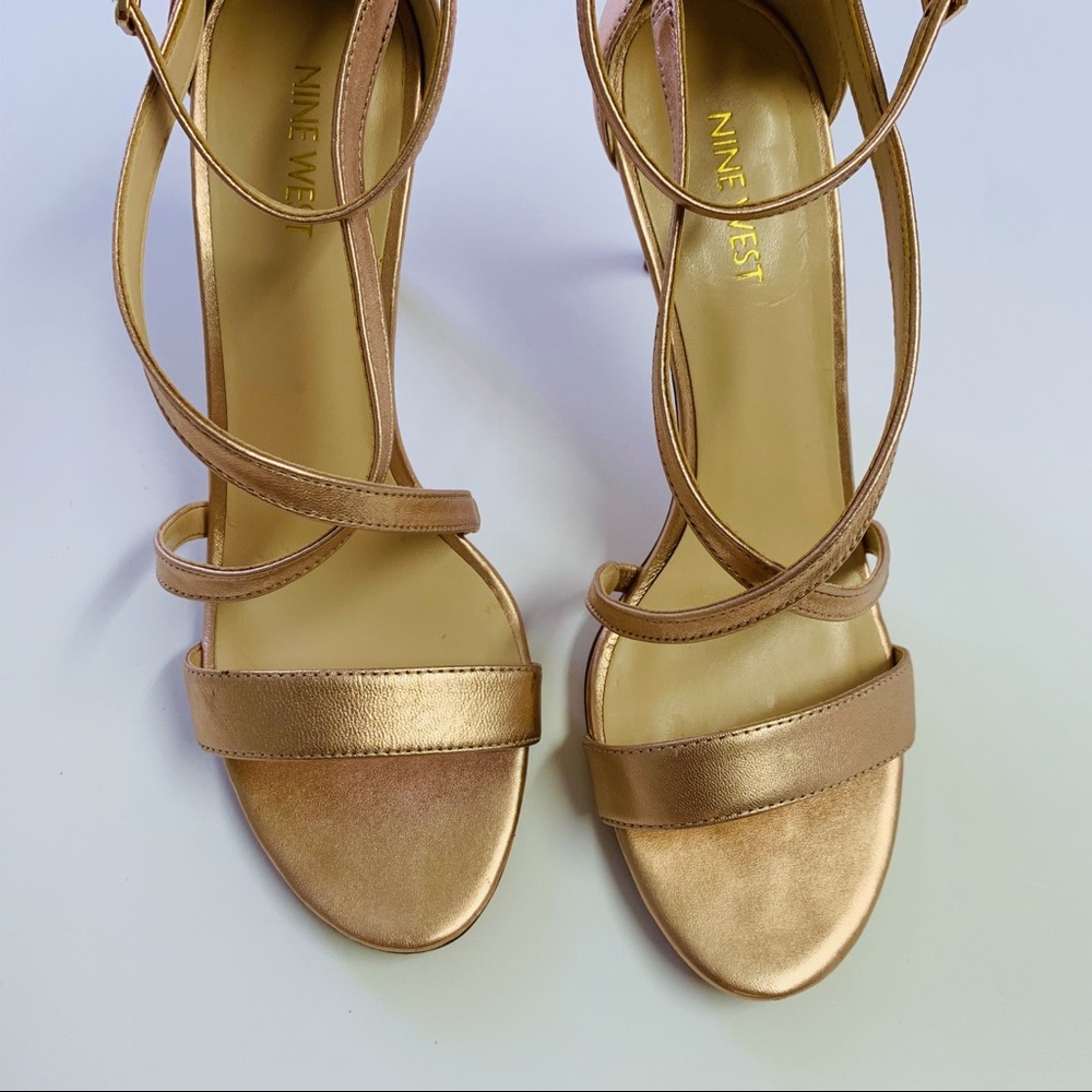 Nine West Rose gold Cross Strap Sandal 8.5 - Picture 3 of 7